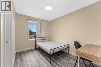 1035 California Ave in Windsor, ON - Building Photo - Building Photo