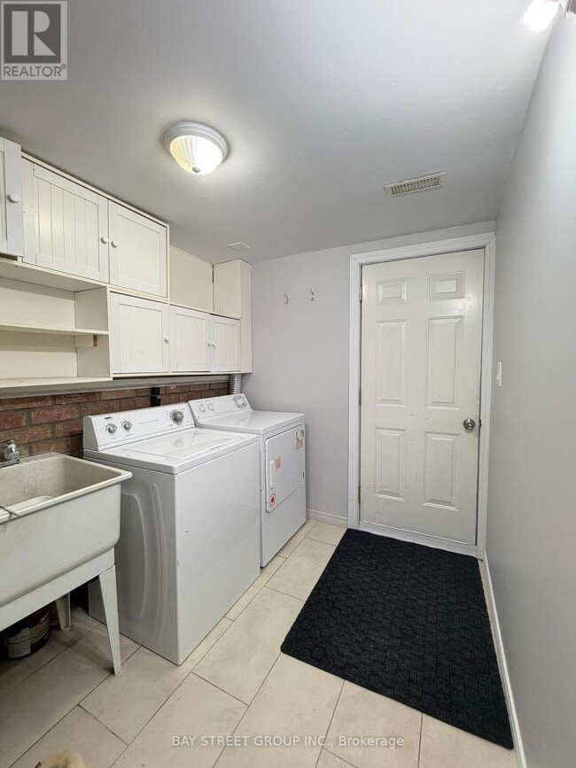 759 Eaglemount Crescent in Mississauga, ON - Building Photo - Building Photo