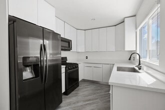 1486 Silver Lake Blvd. in Los Angeles, CA - Building Photo - Building Photo