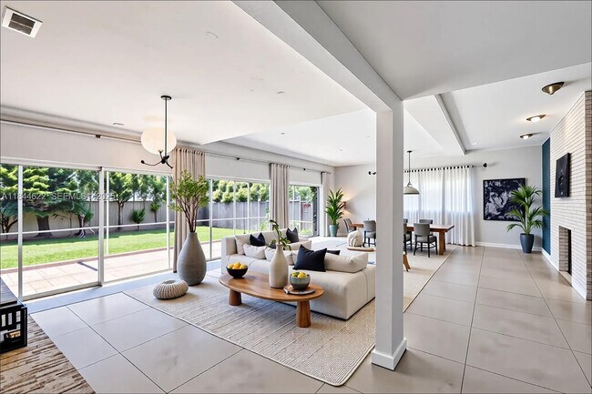 1940 NE 185th Terrace in North Miami Beach, FL - Building Photo - Building Photo