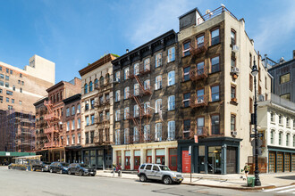 317-319 Greenwich St in New York, NY - Building Photo - Building Photo