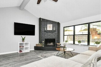 5706 Sunnygate Dr in Spring, TX - Foto de edificio - Building Photo