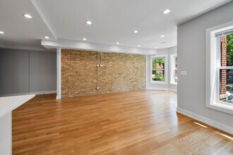 4624 N Ashland Ave, Unit S1 in Chicago, IL - Foto de edificio - Building Photo