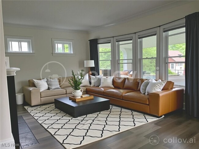 property at 3265 E Overlook Rd
