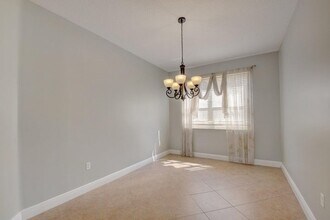 9860 Woolworth Ct in Wellington, FL - Foto de edificio - Building Photo