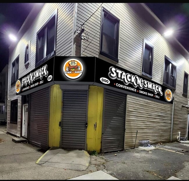 property at 566-568-568 Hawthorne Ave