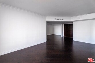 343 Pioneer Dr-Unit -1103 in Glendale, CA - Foto de edificio - Building Photo