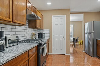 16122 Taloncrest Dr in Houston, TX - Building Photo - Building Photo