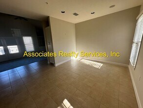 8763 SW 27th Ln in Gainesville, FL - Building Photo - Building Photo