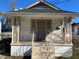 2021 Music St in New Orleans, LA - Building Photo