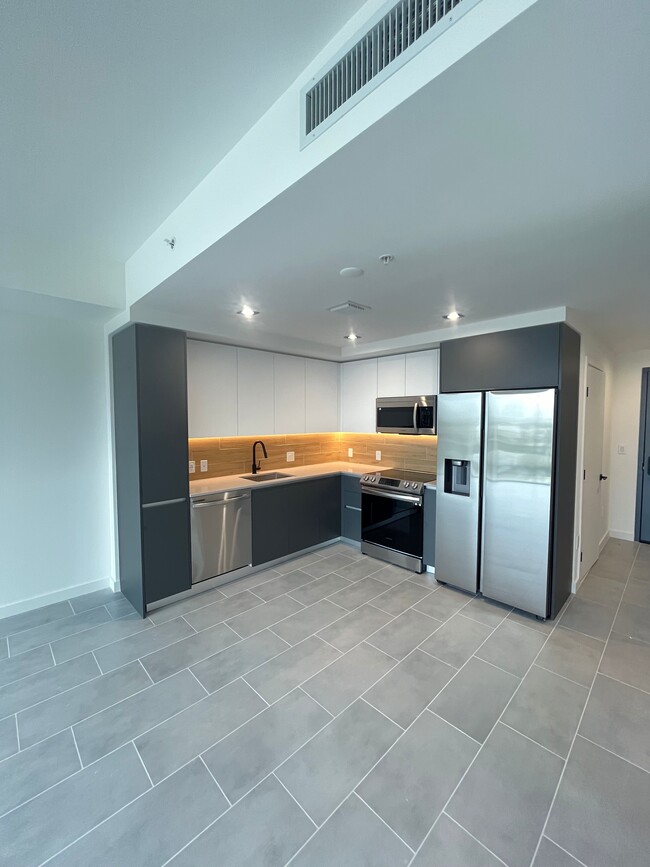 138 NE 22nd St, Unit S9 in Miami, FL - Foto de edificio - Building Photo