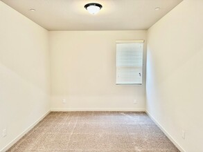 1989 Pineridge Ct in Madera, CA - Building Photo - Building Photo