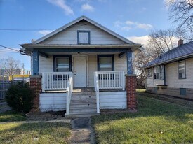 117 S Homer St in Lansing, MI - Building Photo