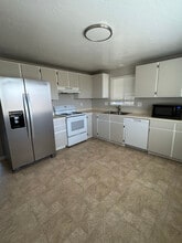 833 W 350 S in Vernal, UT - Building Photo - Building Photo