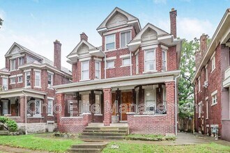 331 Chittenden Ave in Columbus, OH - Foto de edificio - Building Photo