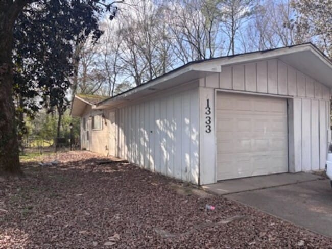 1333 Woody Dr in Jackson, MS - Building Photo - Building Photo