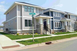 4878 Romaine Rd in Fitchburg, WI - Building Photo