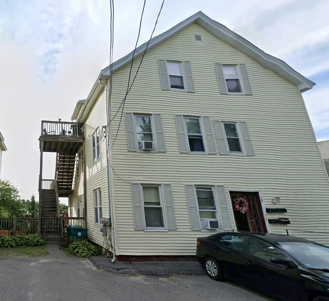 property at 17 White Ct