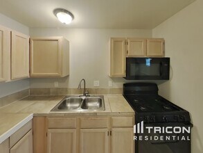 1821 Sandy Ln in Mesquite, TX - Building Photo - Building Photo