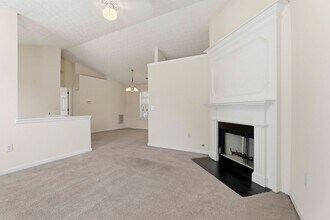 856 Walnut Creek Ln in Jonesboro, GA - Building Photo - Building Photo