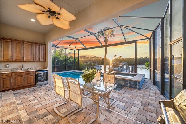 property at 3254 Lakeview Dr