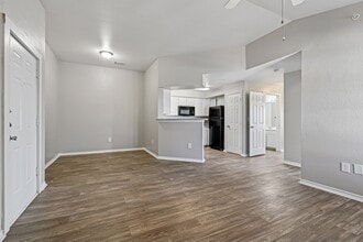 The Arwen in Fort Worth, TX - Foto de edificio - Building Photo