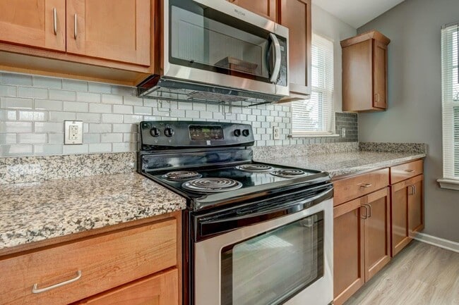 Webster Green Apartment Homes in Webster, NY - Foto de edificio - Building Photo