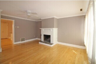 109 N Franklin St in Lambertville, NJ - Building Photo - Building Photo