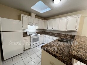 2401 Kimberly Ln in Edinburg, TX - Building Photo - Building Photo