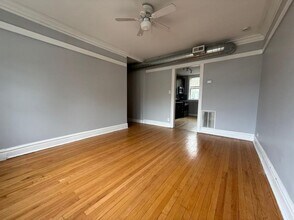 3020 N Karlov Ave in Chicago, IL - Building Photo - Building Photo