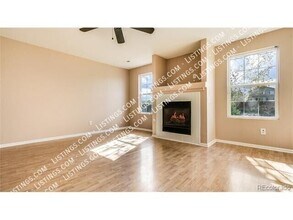 7913 S Kalispell Way in Englewood, CO - Building Photo - Building Photo