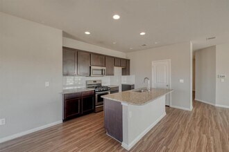108 Kleberg Ct in Georgetown, TX - Building Photo - Building Photo