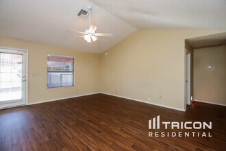 7743 W Dreyfus Dr in Peoria, AZ - Foto de edificio - Building Photo