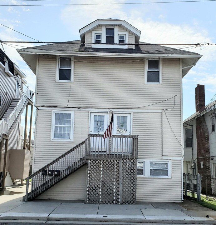 106 N Rosborough Ave in Ventnor City, NJ - Building Photo