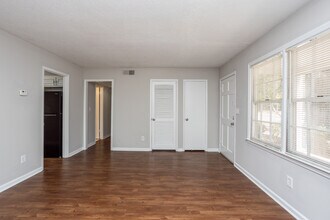 The Cove in Columbus, GA - Foto de edificio - Interior Photo