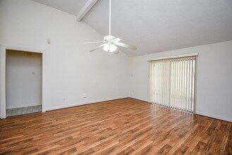 11366 Oakcenter Dr in Houston, TX - Building Photo - Building Photo