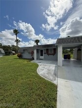 374 Garland Ct in Lehigh Acres, FL - Foto de edificio - Building Photo