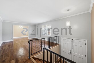 2351 Emerald Falls Dr in Decatur, GA - Building Photo - Building Photo