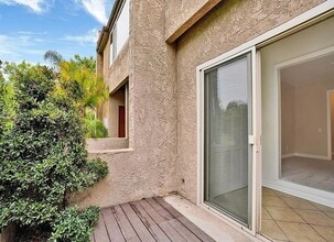 16879 Bluewater Ln in Huntington Beach, CA - Building Photo - Building Photo