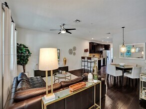 1144 S Community Dr in Jupiter, FL - Building Photo - Building Photo