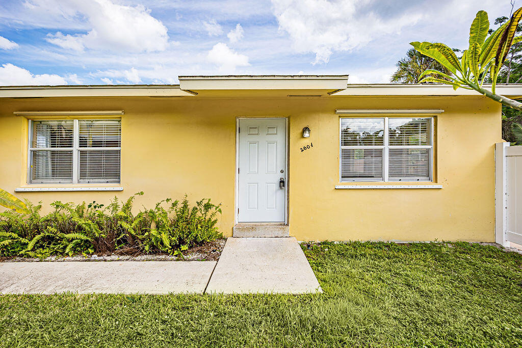 260 NE 13th St in Delray Beach, FL - Building Photo