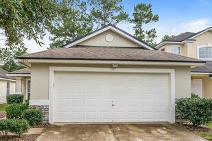 3954 Pebble Brooke Circle South in Orange Park, FL - Building Photo