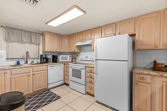 3800 S Atlantic Ave in Daytona Beach Shores, FL - Building Photo - Building Photo