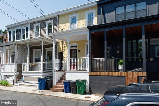 property at 7 Morris St