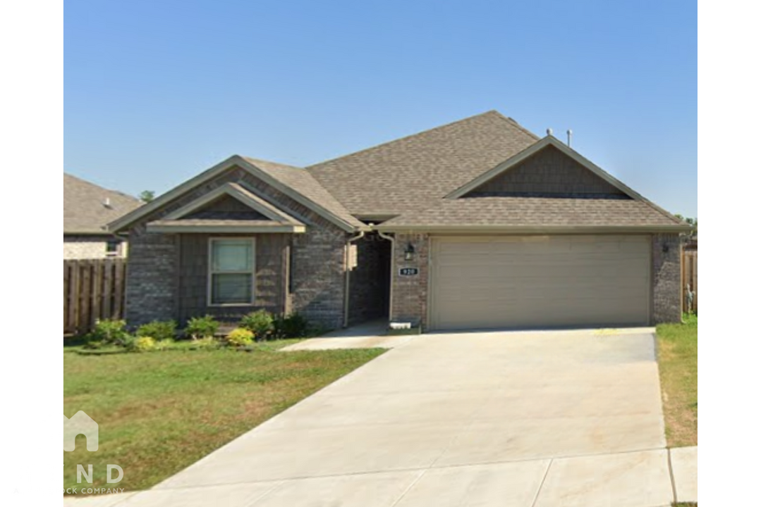 920 Sassafras Ln in Centerton, AR - Building Photo