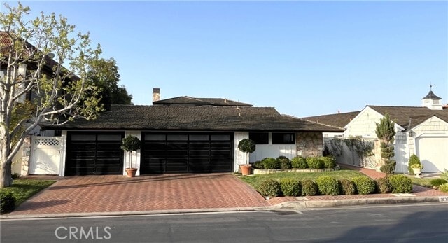 2636 Bayshore Dr in Newport Beach, CA - Building Photo - Building Photo