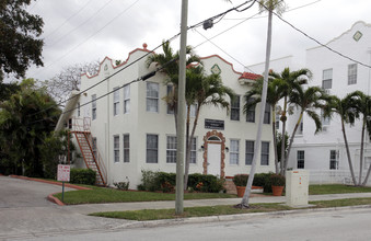 The Pershing in West Palm Beach, FL - Building Photo - Building Photo