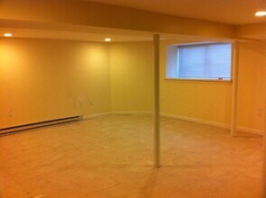 9 Medford, Unit 1 in Medford, MA - Foto de edificio - Building Photo