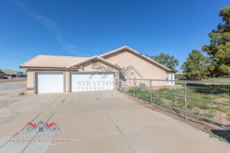 8760 E Winnston Cir in Mesa, AZ - Building Photo - Building Photo