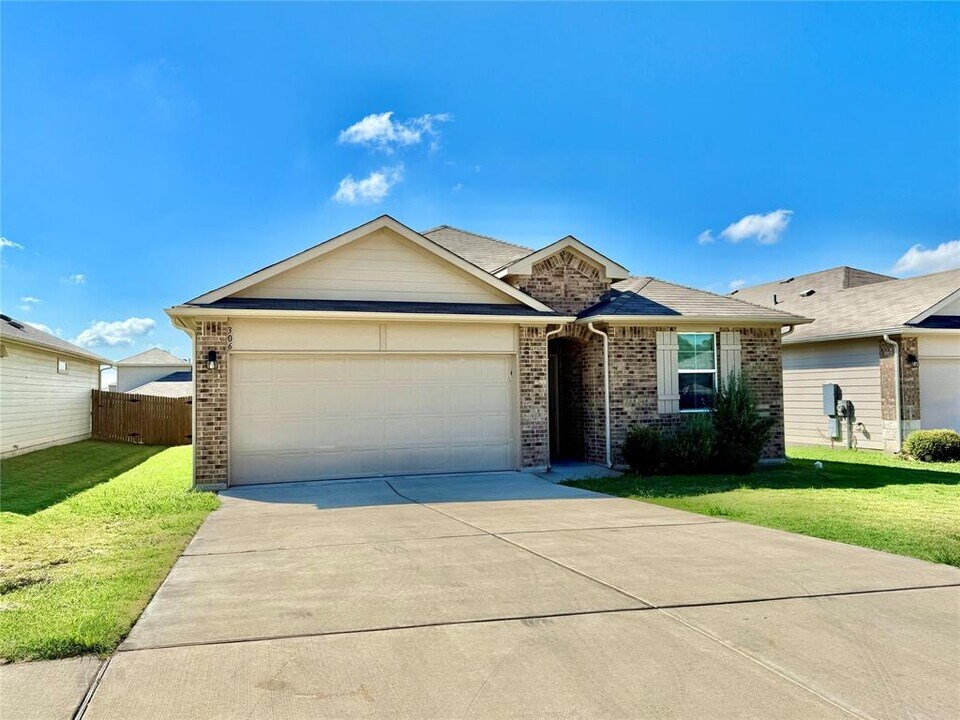 306 Naset Dr in Georgetown, TX - Building Photo